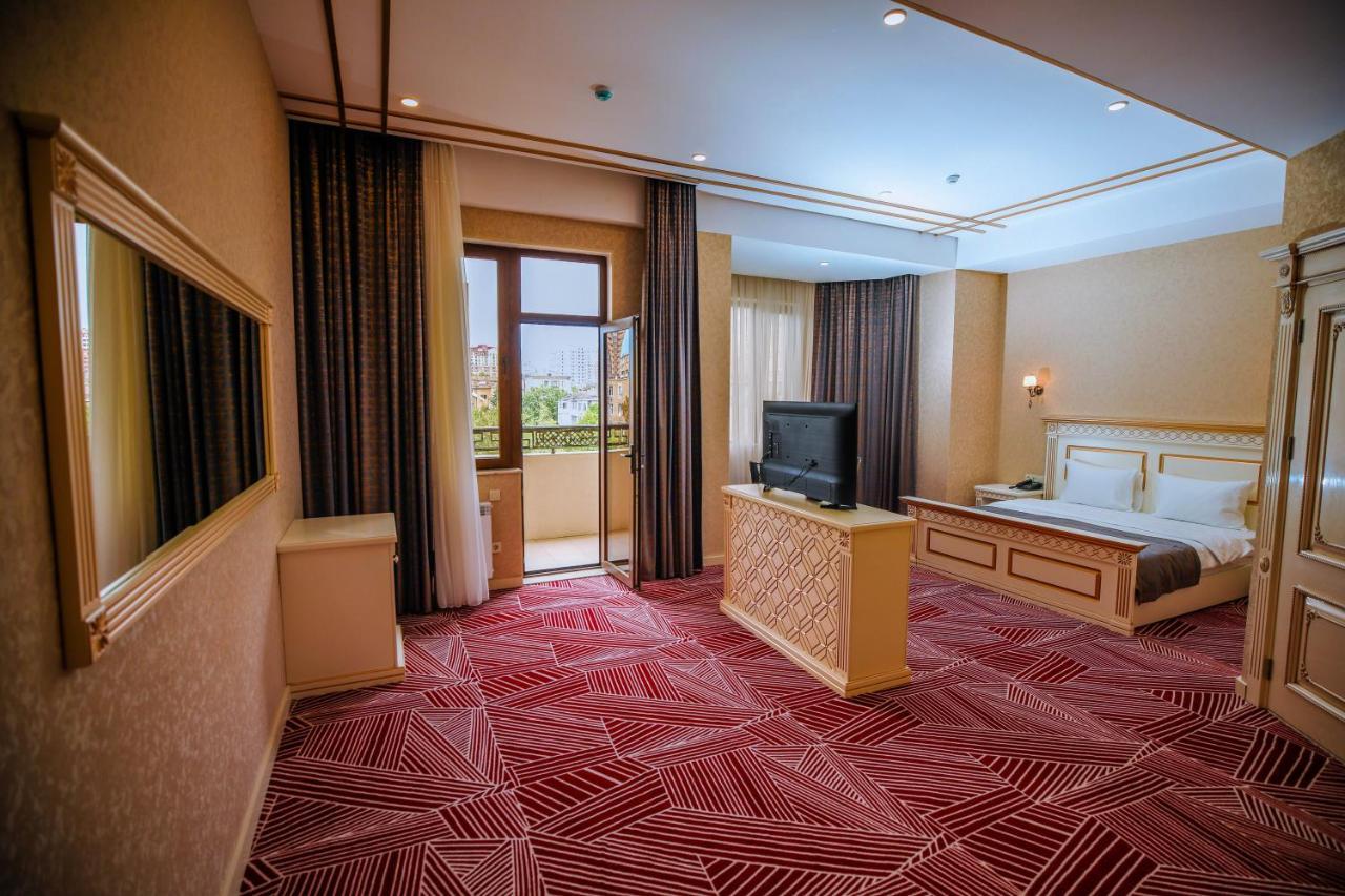 Krone Hotel Baku Luaran gambar