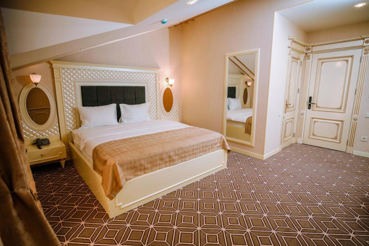 Krone Hotel Baku Luaran gambar