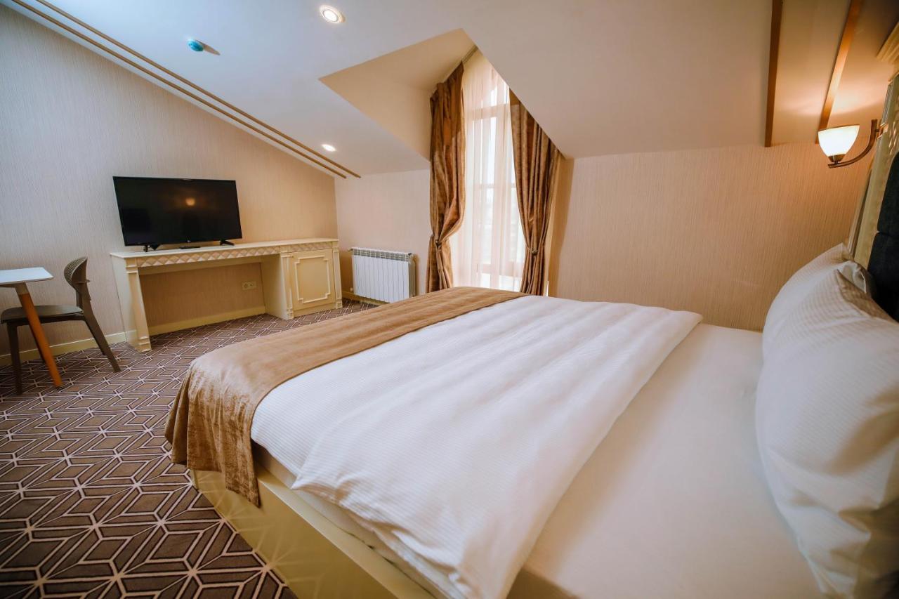 Krone Hotel Baku Luaran gambar
