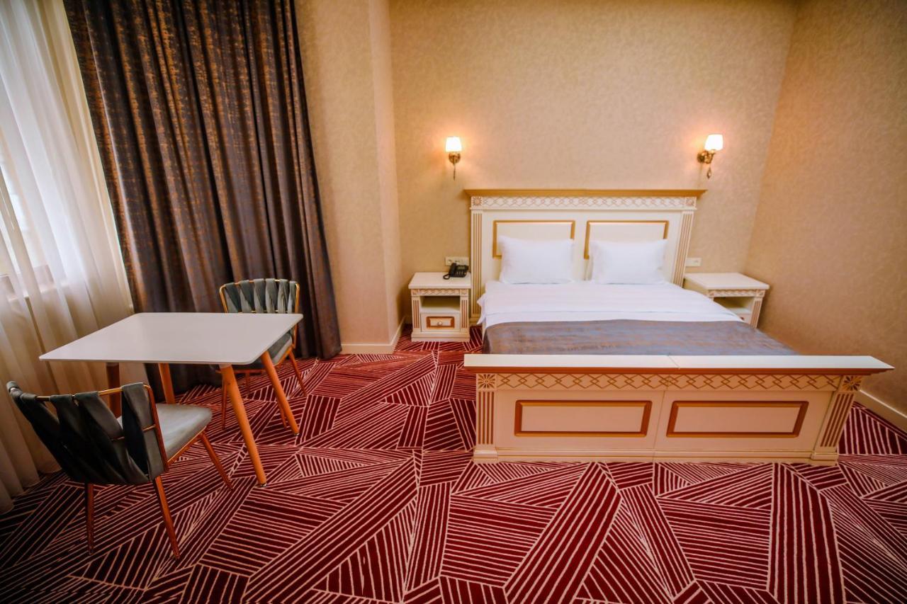 Krone Hotel Baku Luaran gambar
