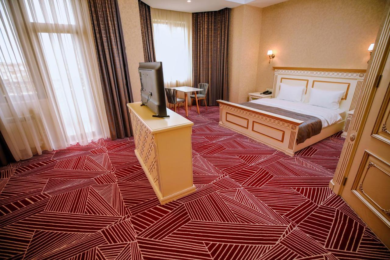 Krone Hotel Baku Luaran gambar