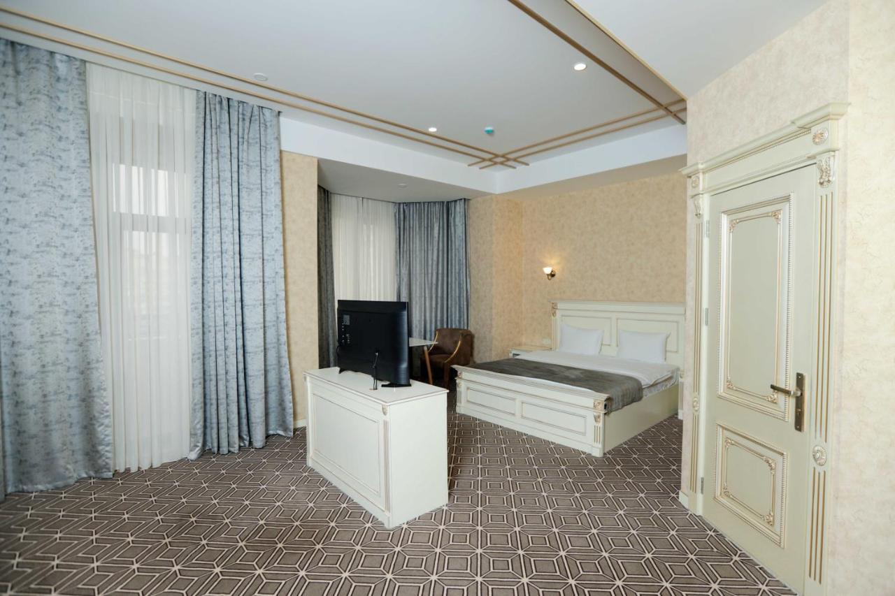 Krone Hotel Baku Luaran gambar