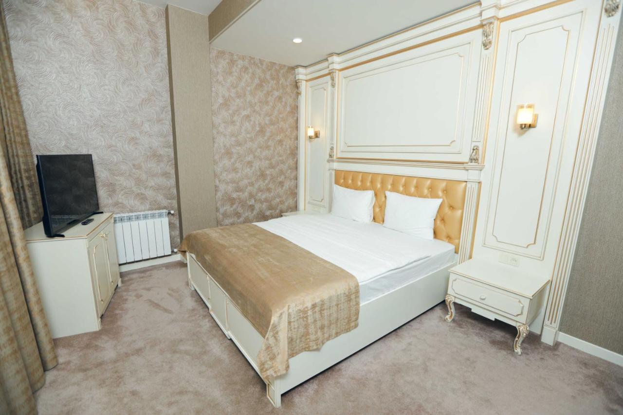 Krone Hotel Baku Luaran gambar